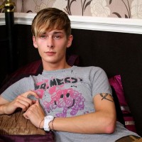 Connor Levi Jerks Off - Picture 4