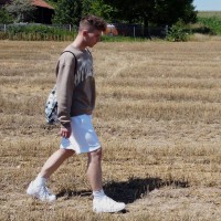 Head In The Cloud - Picture 1