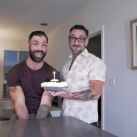 Birthday flip fuck - Picture 1