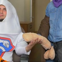 Jacking more than a lantern at the Grab Ass offices for Halloween - Picture 11