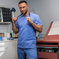 The doctor is in me (scene 4) - Picture 4