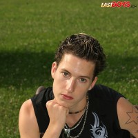 Cute college boy - Picture 1