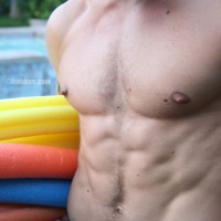 Hurley - Picture 7