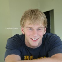 Travis - Picture 1