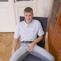 Sexy guy shows his dick - Picture 3