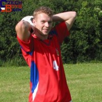 Twink football player naked - Picture 2