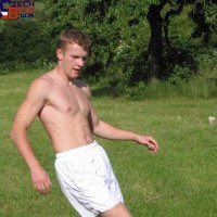 Twink football player naked - Picture 6