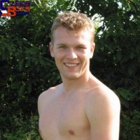 Twink football player naked - Picture 13
