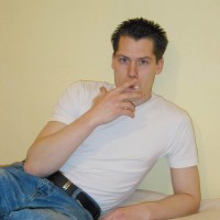 Hot stud posing - Picture 2