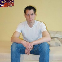Hot stud posing - Picture 4