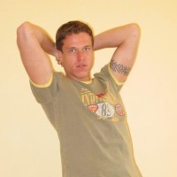 Amateur stud posing - Picture 1