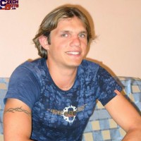 Euro guy stripping - Picture 1