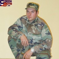 Military stud stripping - Picture 1