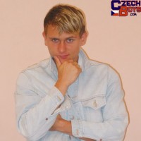 Blond stud naked - Picture 1