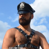 Leather Big Wolf vs Axl Black - Picture 1