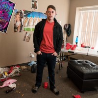 Dick Dorm: Beerback Fuck - Picture 1