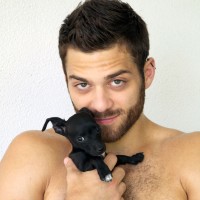 Pornstars and puppy dogs - Picture 6