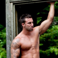 Young muscle athlete - Picture 10
