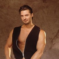 Ken Marcus naked - Picture 3