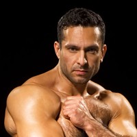 Muscle hairy hunk - Picture 1