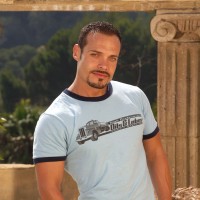 Eddy Mataro naked - Picture 1