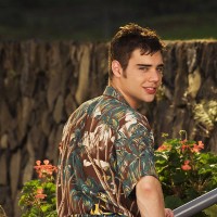Zack Randall stripping outdoors - Picture 11