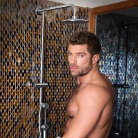 Sean Lawrence - Picture 1