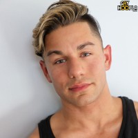 Gio Lockwood - Picture 1