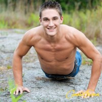 Hot boy outdoors - Picture 5