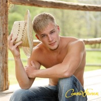 Amateur jock posing - Picture 7
