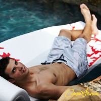 Hugh - Picture 3