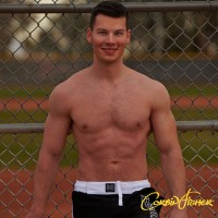 Hot athlete plays with his cock - Picture 6
