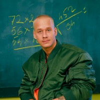Skinheads Vs School Boys - Picture 52