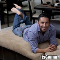 Young latin ass - Picture 2