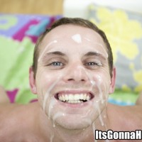 Massive facial from Castro's cock - Picture 16