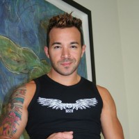 Hot tattooed guy - Picture 3