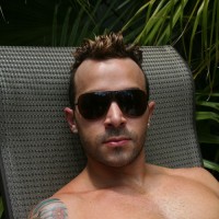 Hot muscle hunk - Picture 2