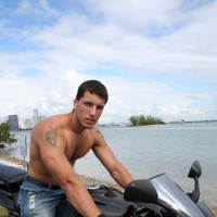 Muscle Hunk - Picture 1