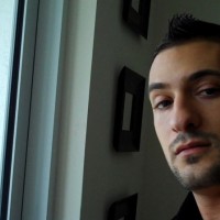 Eddie Cambio jerks off - Picture 1