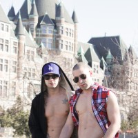 Roomies Bare It All - Picture 1