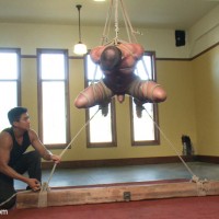 Dominic Pacifico gets tied up - Picture 9