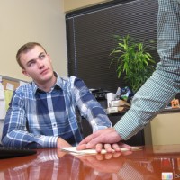 Here is the best way to get a promotion - Picture 2