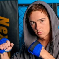 Justin Owen gets neked in the cell - Picture 2