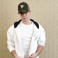 Horny twink Mario naked - Picture 3