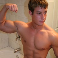Muscled stud Ken - Picture 12
