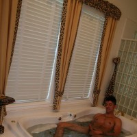 Anthony jerking off dick - Picture 8