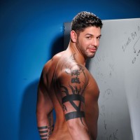 Anthony Russo naked in a toilet - Picture 8