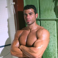 Gustavo Levu - Picture 1
