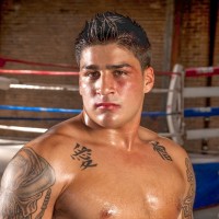 Hugo Milano strokes his dick - Picture 14
