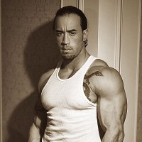 Hot muscled man Ice - Picture 7